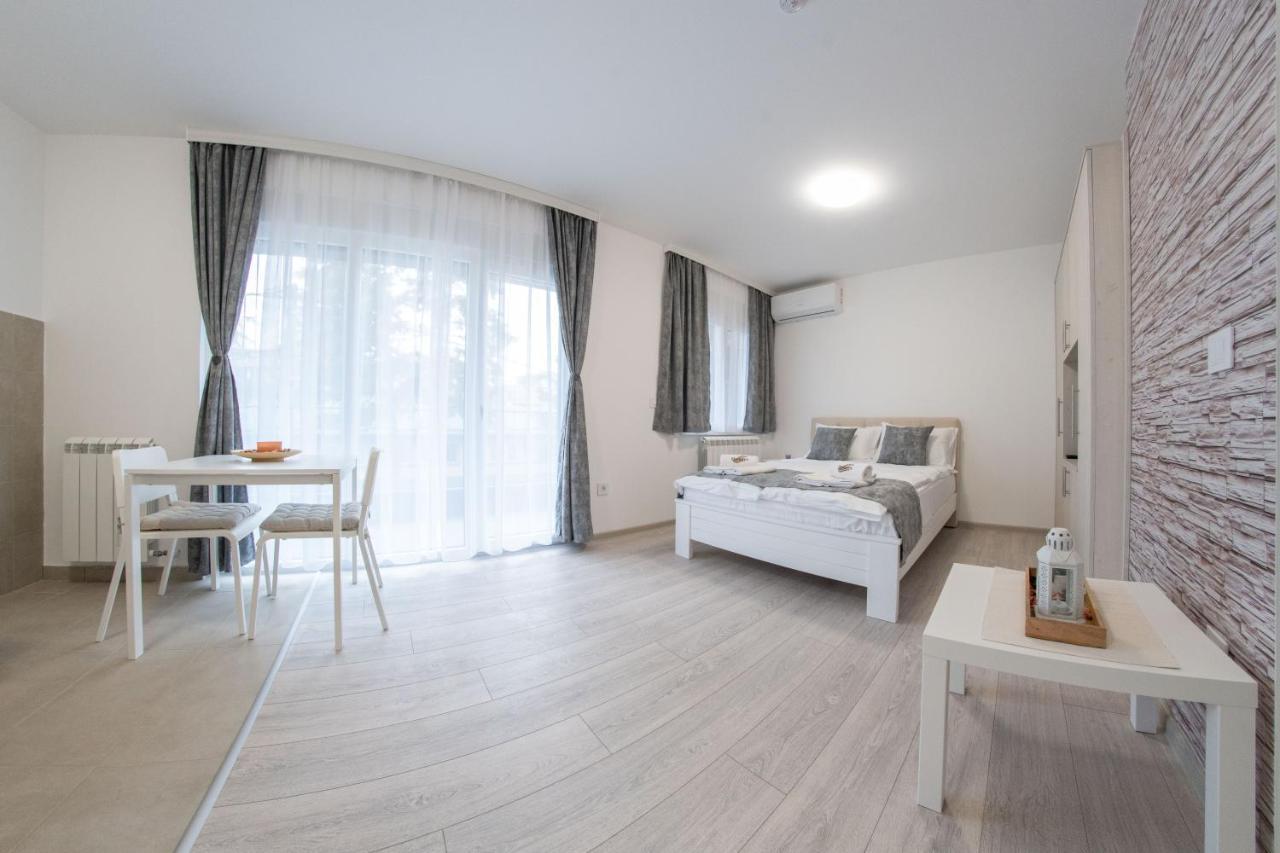 Pegasus Apartments Белград Екстериор снимка